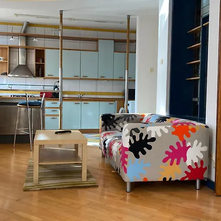 Cosy In The Heart Of Apartamento